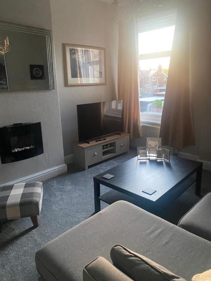 1 Bedroom Spacious Apartment Литам-Сент-Эннс Экстерьер фото