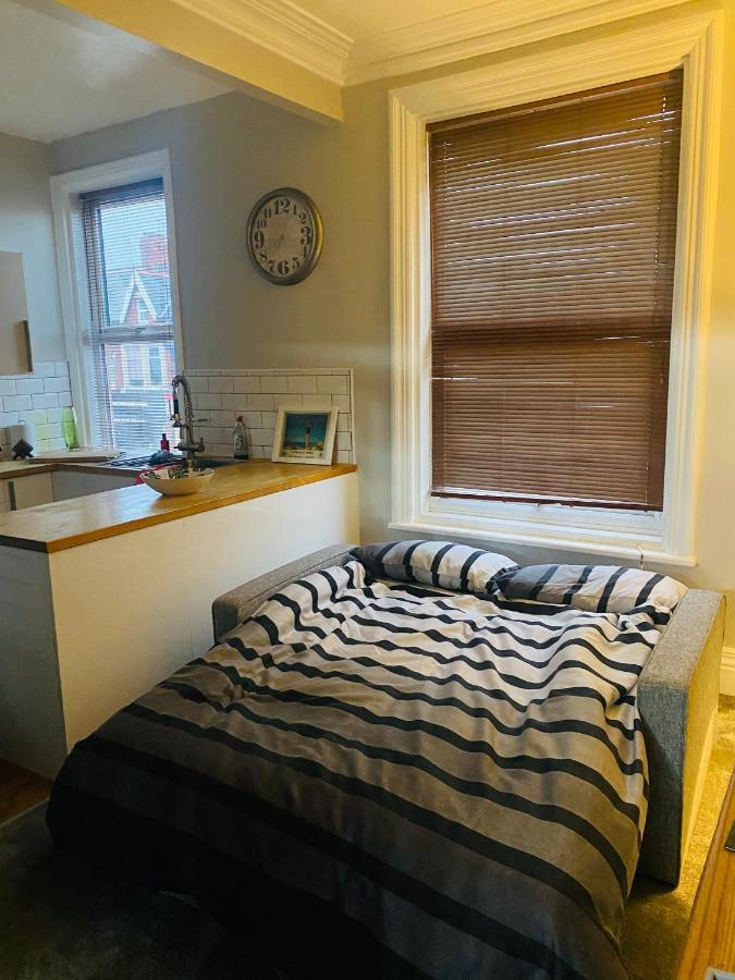 1 Bedroom Spacious Apartment Литам-Сент-Эннс Экстерьер фото